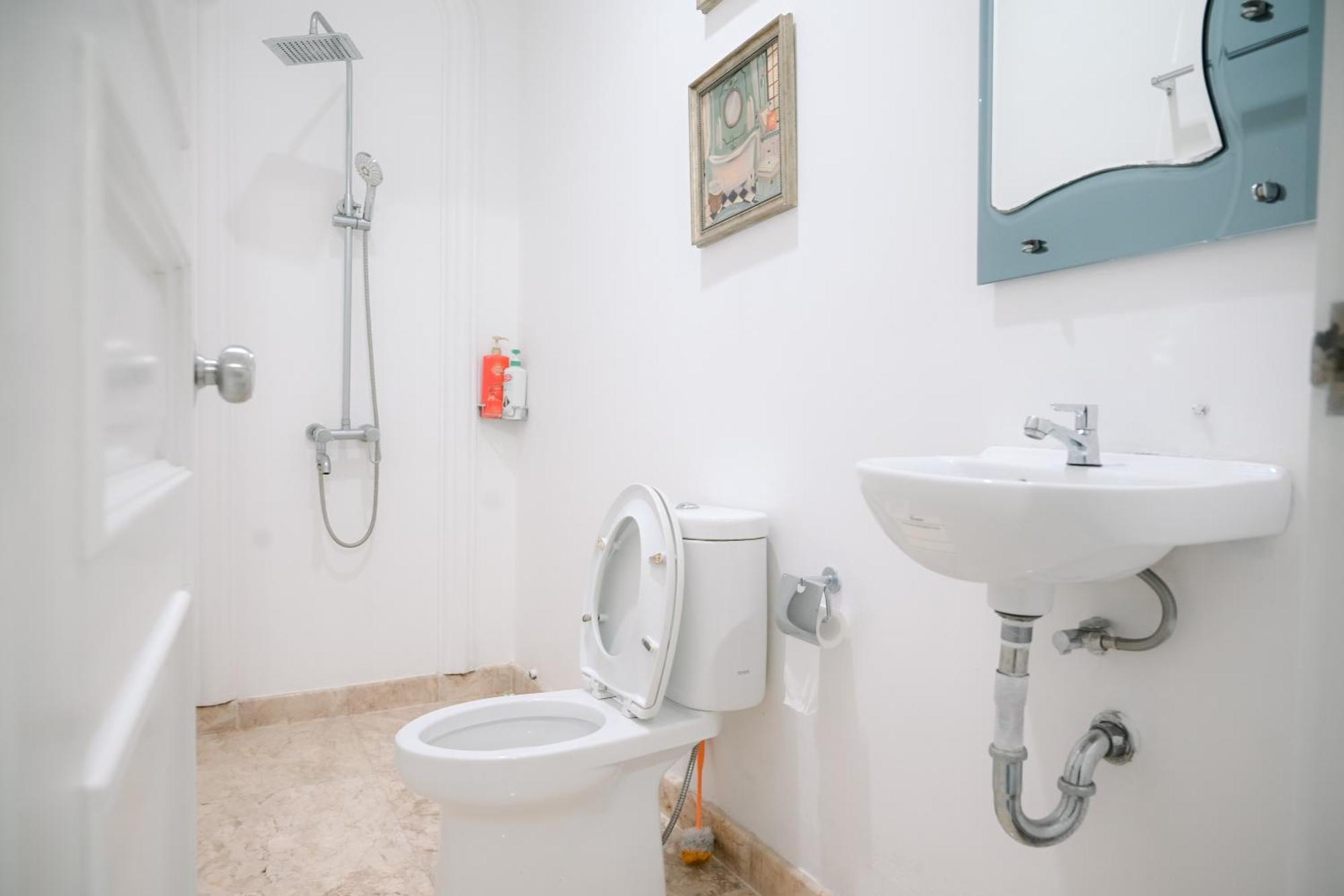 Kirana Guest House Богор Екстер'єр фото