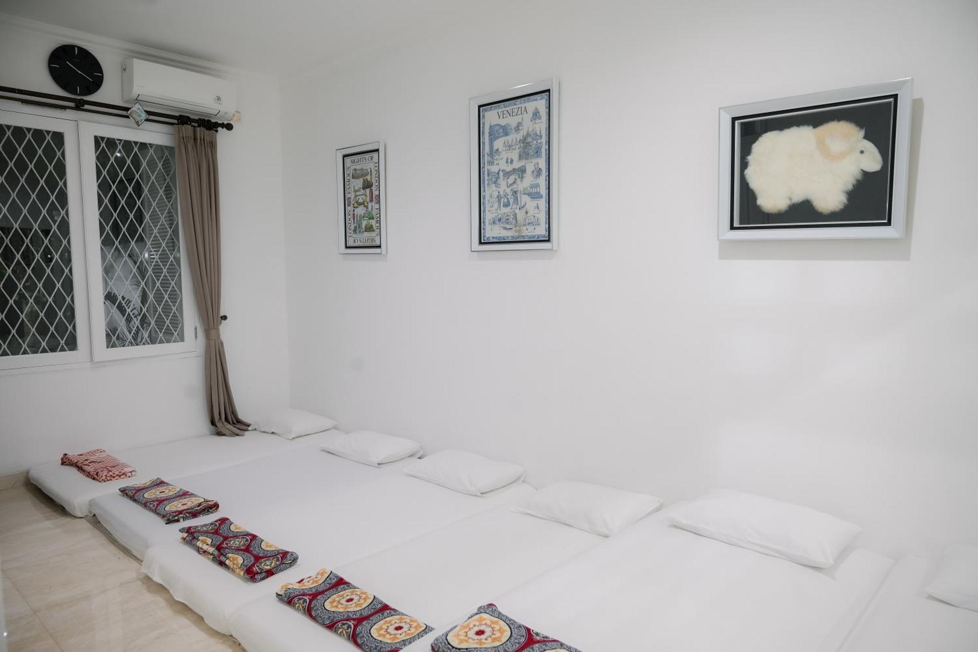 Kirana Guest House Богор Екстер'єр фото